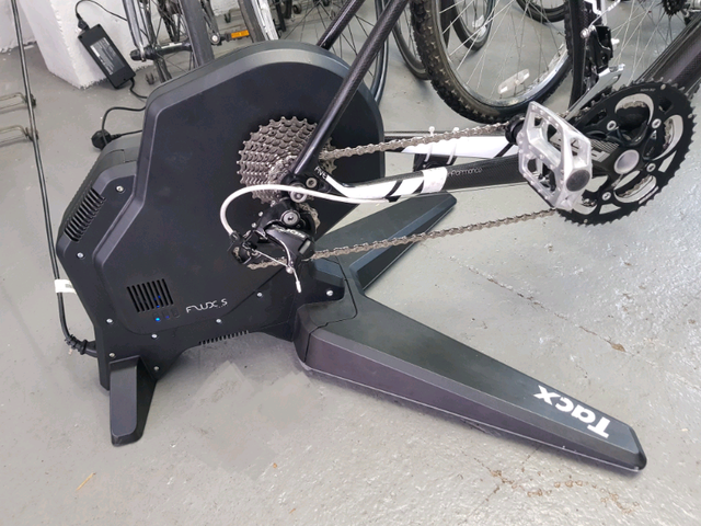tacx flux turbo trainer